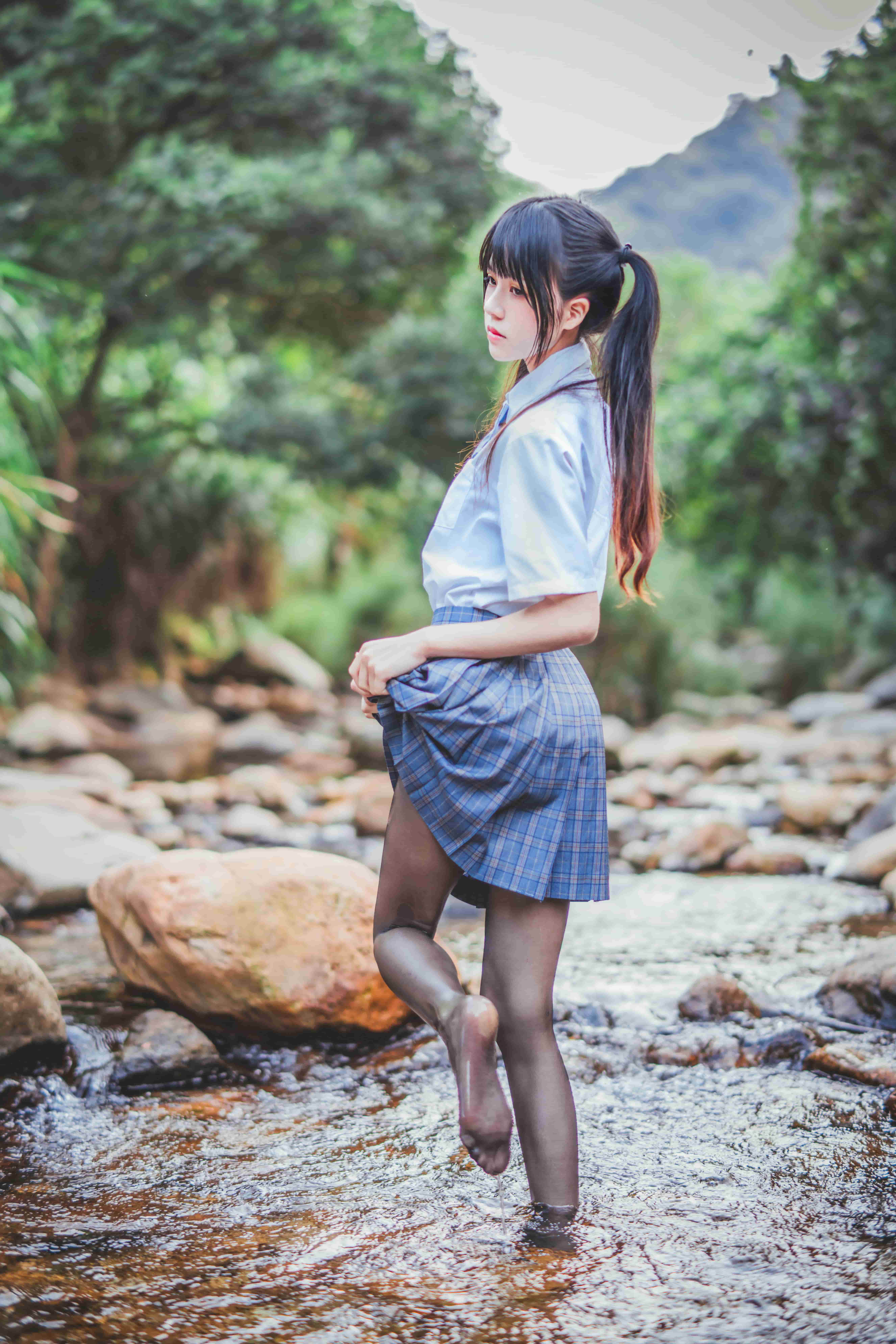 溪边死库水:桜桃喵纯欲写真集(75张高清图+下载)