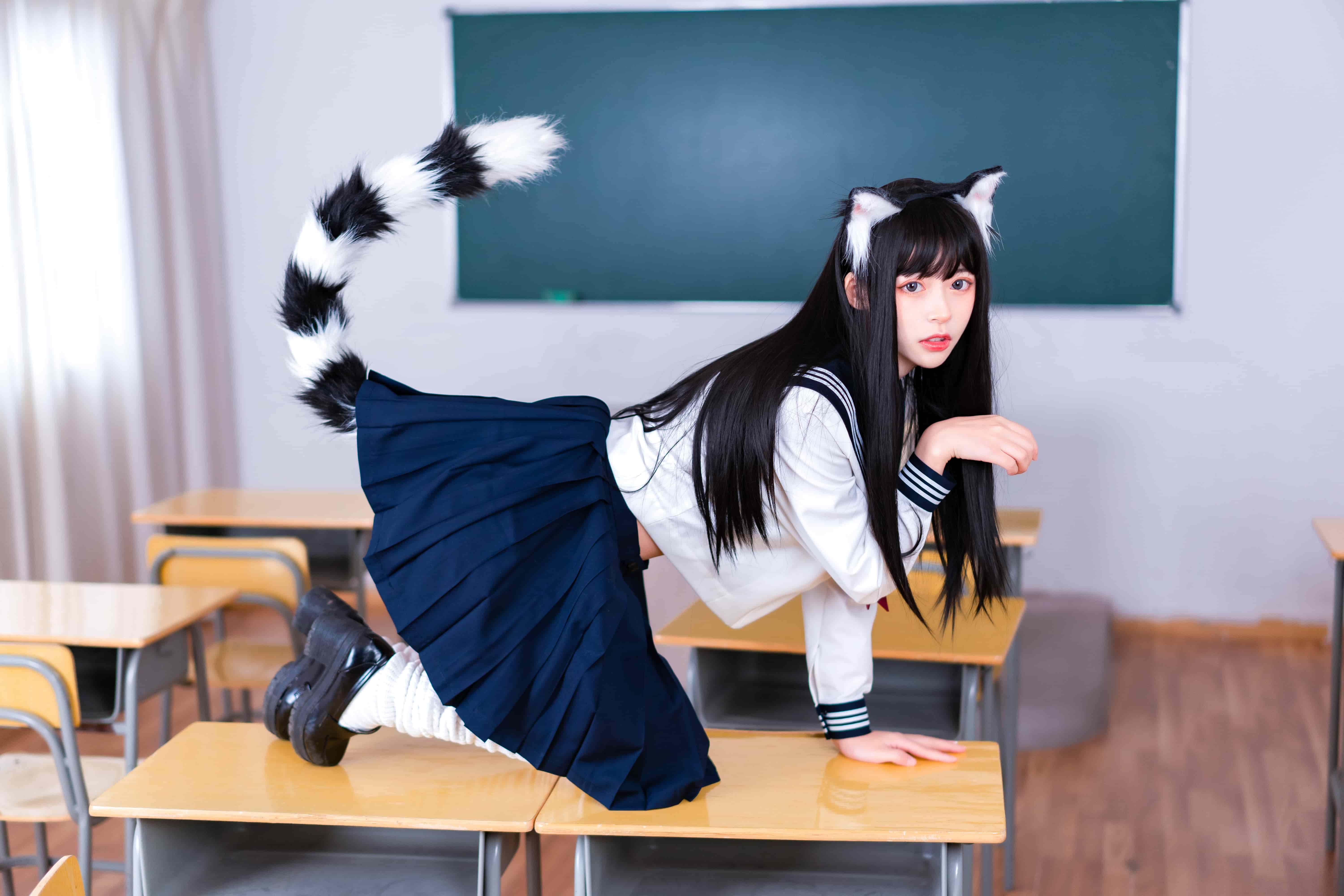 虫皿虫皿 白丝足控福利 无水印高清图包下载