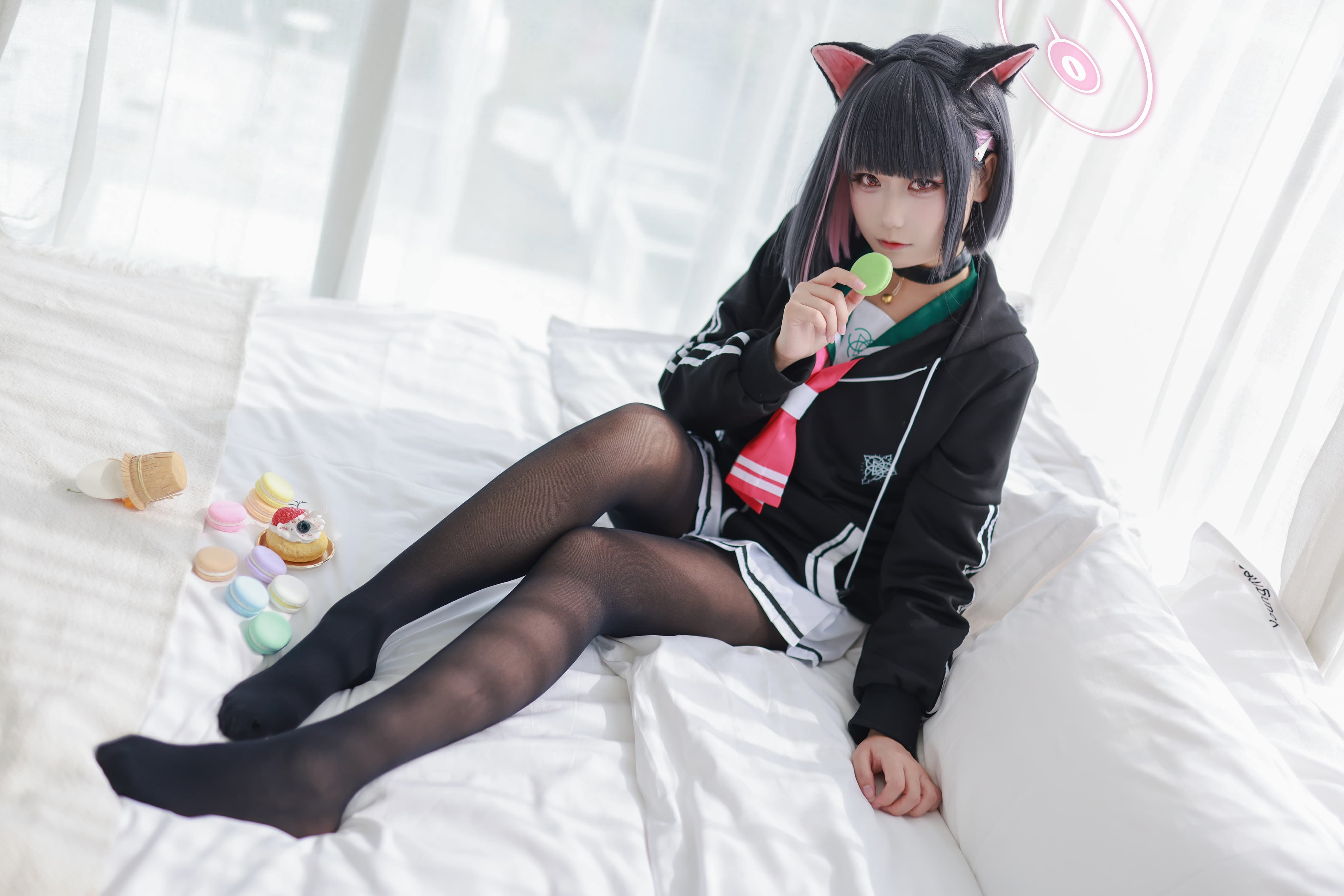 丝袜美腿福利 Lunana 私拍写真合集下载