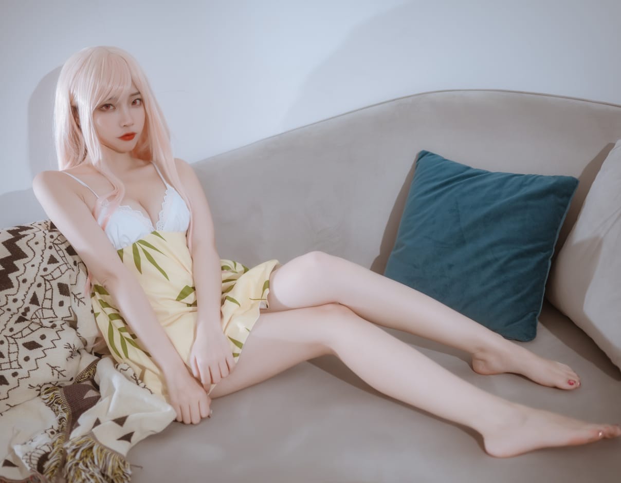 死水库白丝 二佐Nisa 高质量coser图包视频最新合集