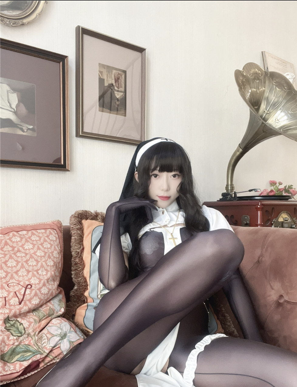 制服诱惑 Money冷冷 私拍cos写真合集下载